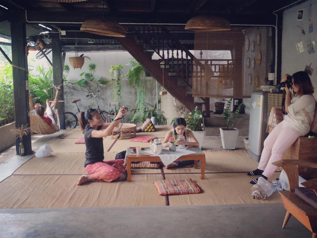 Warin Chamrap Iamwarin Mini Hostel מראה חיצוני תמונה