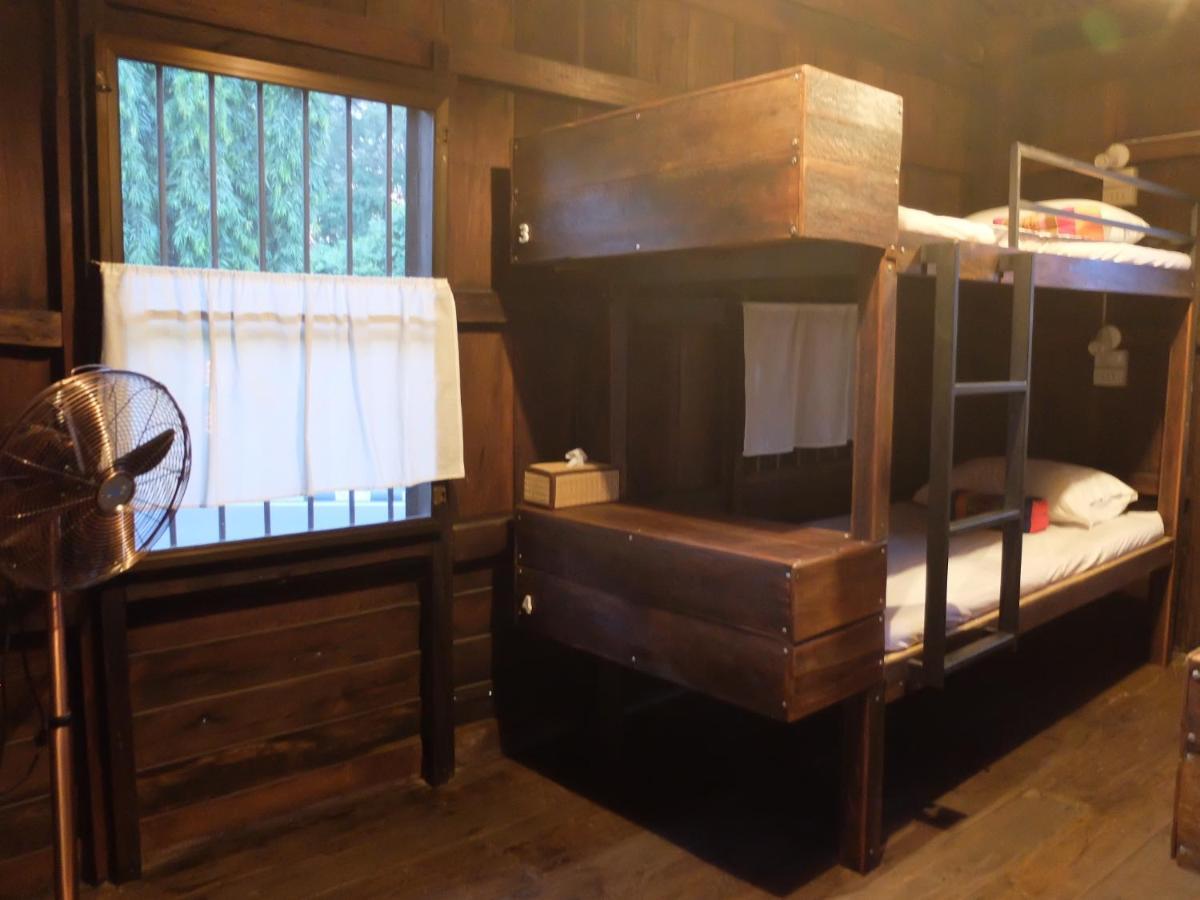 Warin Chamrap Iamwarin Mini Hostel מראה חיצוני תמונה